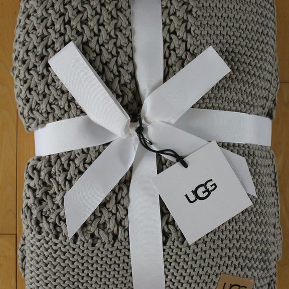 UGG Other - NWT UGG JUANA KNIT COMFY SWEATER WEAVE THROW GRAY 50 X 70